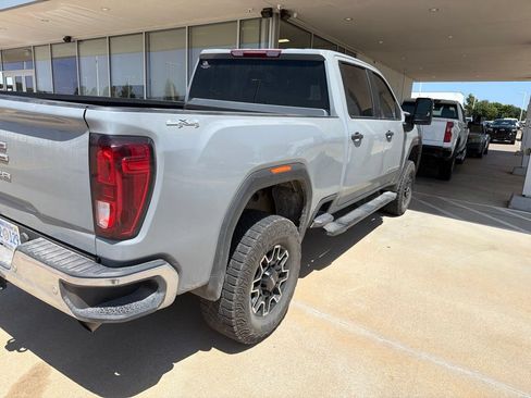 Used 2024 GMC Sierra 2500 Pro AWD/4WD image 4