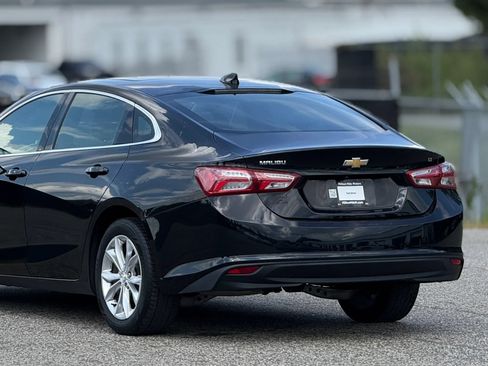 Used 2019 Chevrolet Malibu LT FWD image 16