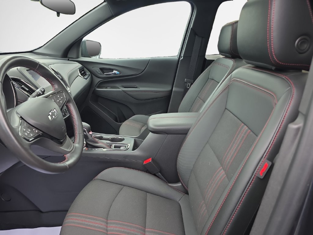 Used 2022 Chevrolet Equinox RS w/ LPO, Floor Liner Package FWD image 12