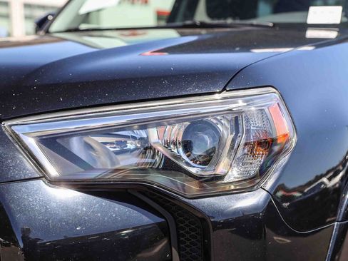 Certified 2022 Toyota 4Runner SR5 Premium w/ Moonroof Package RWD image 10