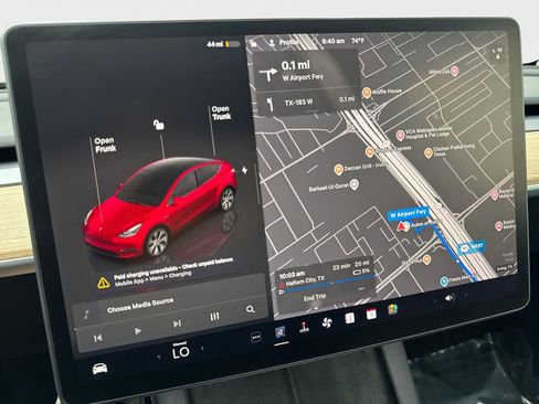 Used 2024 Tesla Model Y Long Range AWD/4WD image 63