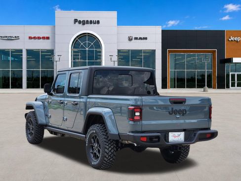 New 2026 Jeep Gladiator Sport AWD/4WD image 4