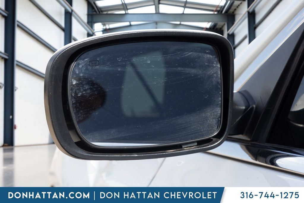 Used 2020 Chrysler 300 Touring w/ Driver Convenience Group RWD image 32