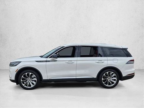 Used 2025 Lincoln Aviator Reserve w/ Illumination Package RWD image 9