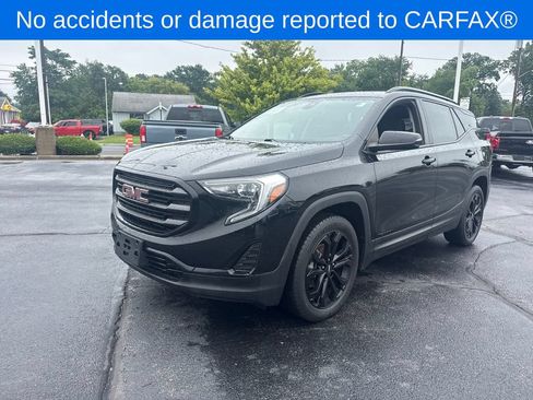 Used 2020 GMC Terrain SLE w/ Driver Convenience Package AWD/4WD image 2