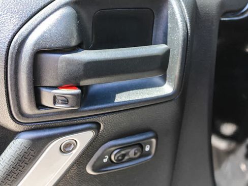 Used 2014 Jeep Wrangler Unlimited Sport AWD/4WD image 19