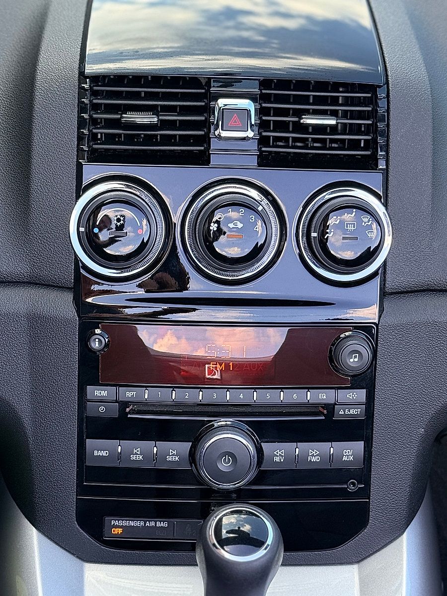 Used 2007 Saturn Sky RWD image 22