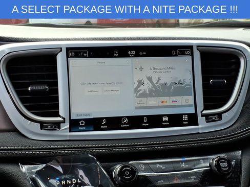 New 2026 Chrysler Pacifica Select image 20