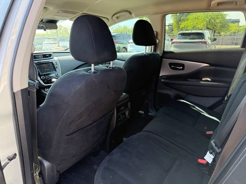 Used 2021 Nissan Murano S FWD image 11