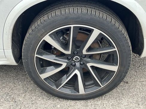 Used 2023 Volvo XC90 B6 Plus w/ Protection Package Premier image 11