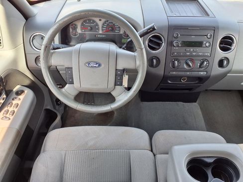 Used 2007 Ford F150 XLT AWD/4WD image 4