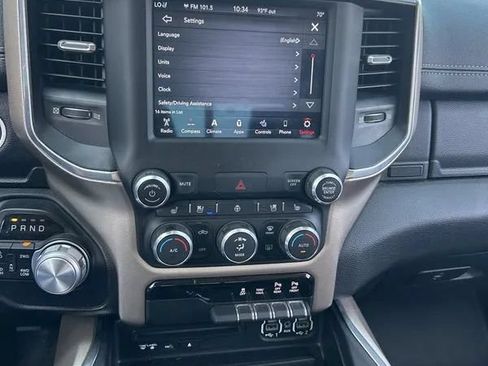 Used 2019 RAM 1500 Laramie AWD/4WD image 27