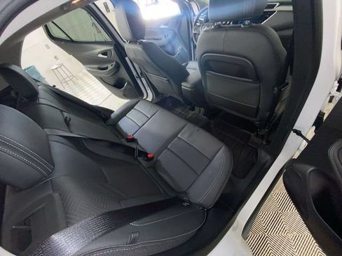 Used 2023 Buick Encore GX Essence w/ Experience Buick Package AWD/4WD image 33
