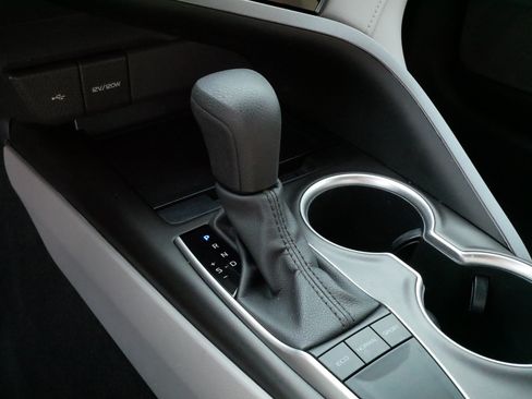 Certified 2023 Toyota Camry LE FWD image 24