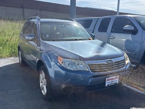 Used 2010 Subaru Forester 2.5X Premium w/ Popular Equipment Group 1A AWD/4WD image 1