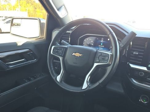 Used 2023 Chevrolet Silverado 1500 LT AWD/4WD image 38