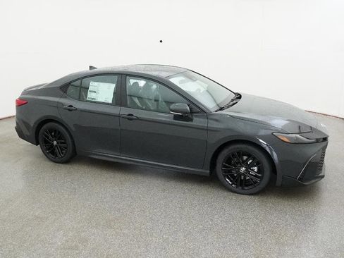 New 2026 Toyota Camry SE FWD image 17