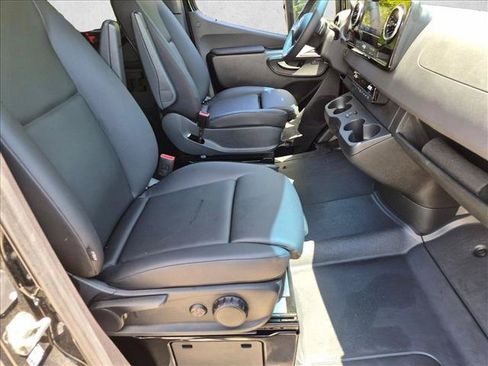 Used 2026 Mercedes-Benz Sprinter 2500 image 15