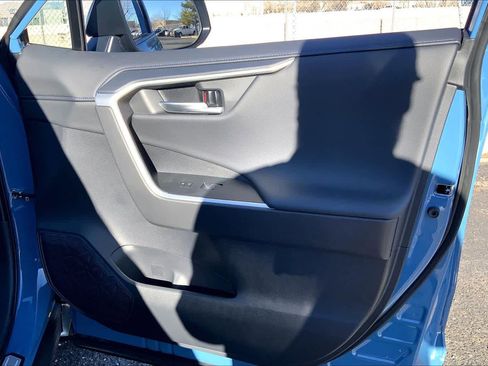 Used 2025 Toyota RAV4 XSE image 19