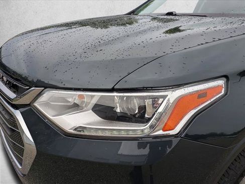 Used 2020 Chevrolet Traverse LT AWD/4WD image 9
