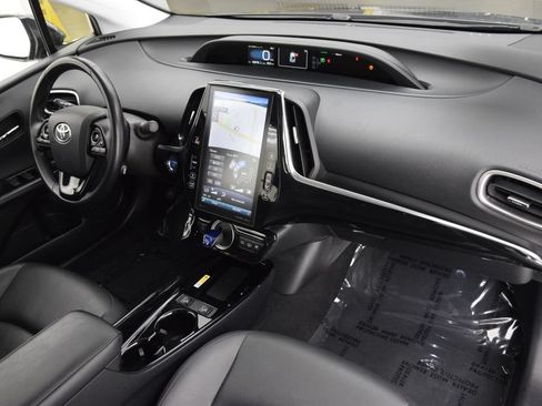 Used 2020 Toyota Prius Prime XLE FWD image 14