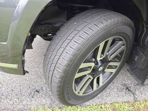 Used 2014 Toyota 4Runner Limited AWD/4WD image 9