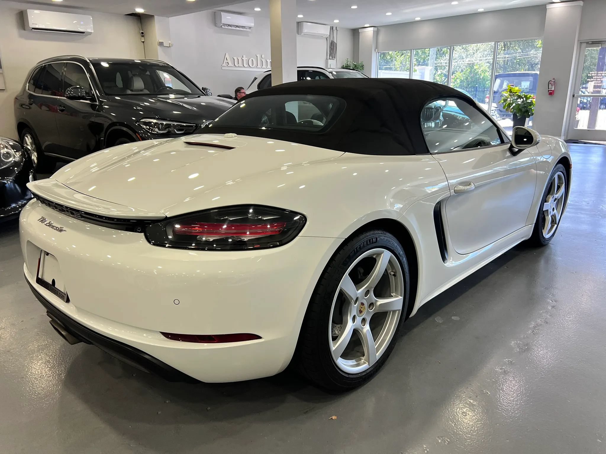 Used 2018 Porsche 718 Boxster RWD image 7