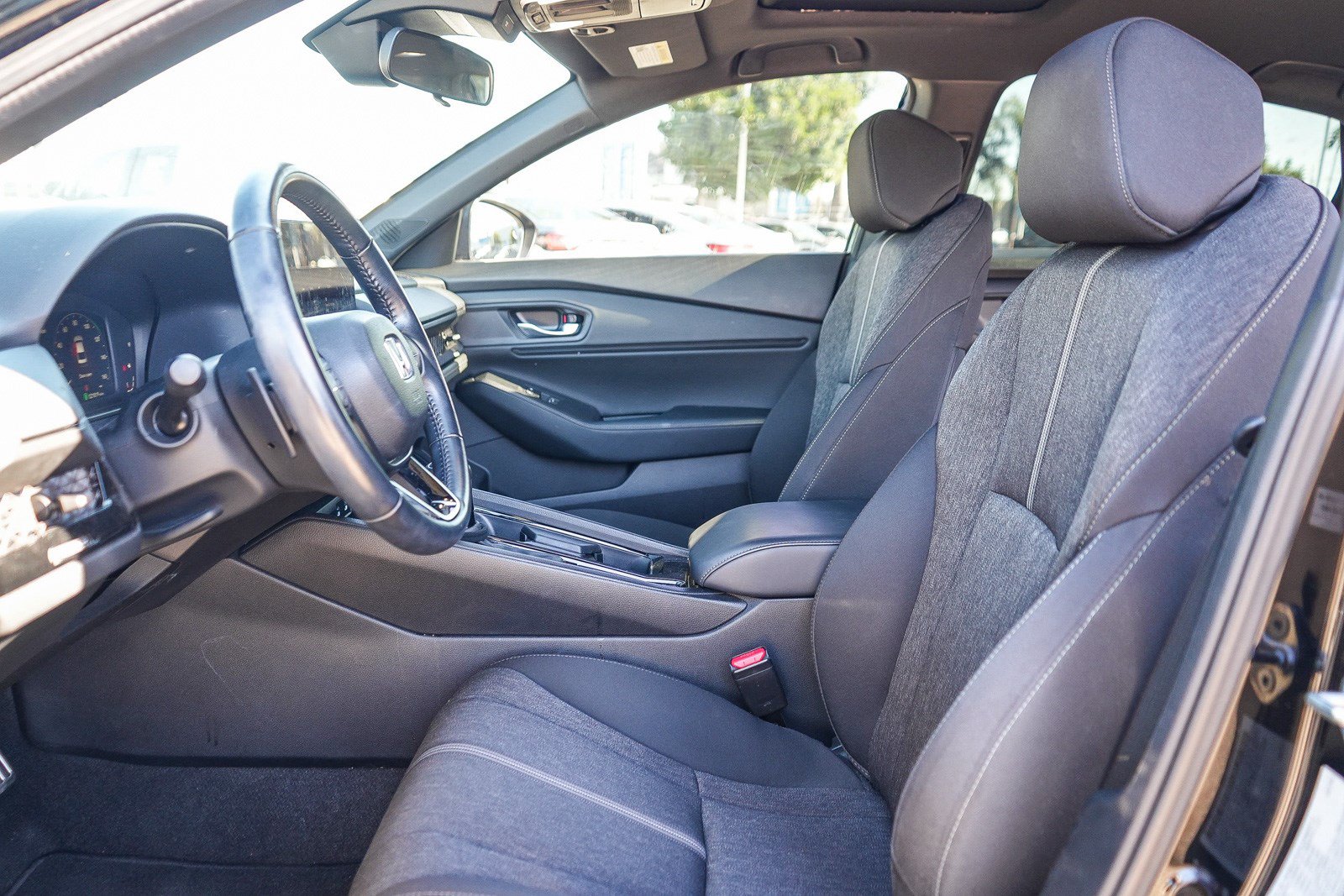 Used 2025 Honda Accord Sport image 18