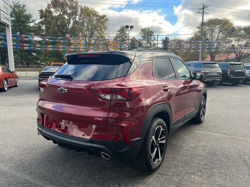 Used 2023 Chevrolet TrailBlazer RS w/ Sun and Liftgate Package image 6