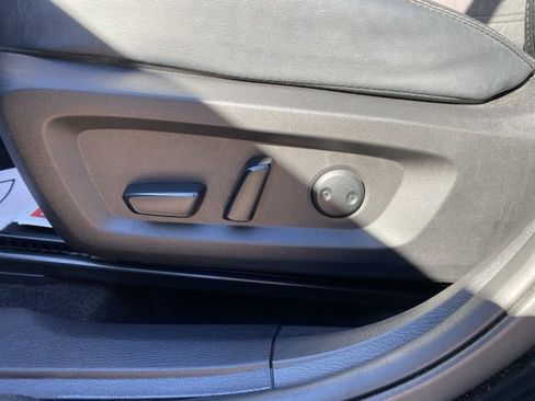 Used 2024 Mitsubishi Outlander SE image 12