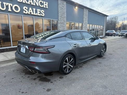 Used 2022 Nissan Maxima SV w/ Floor Mat Group FWD image 7