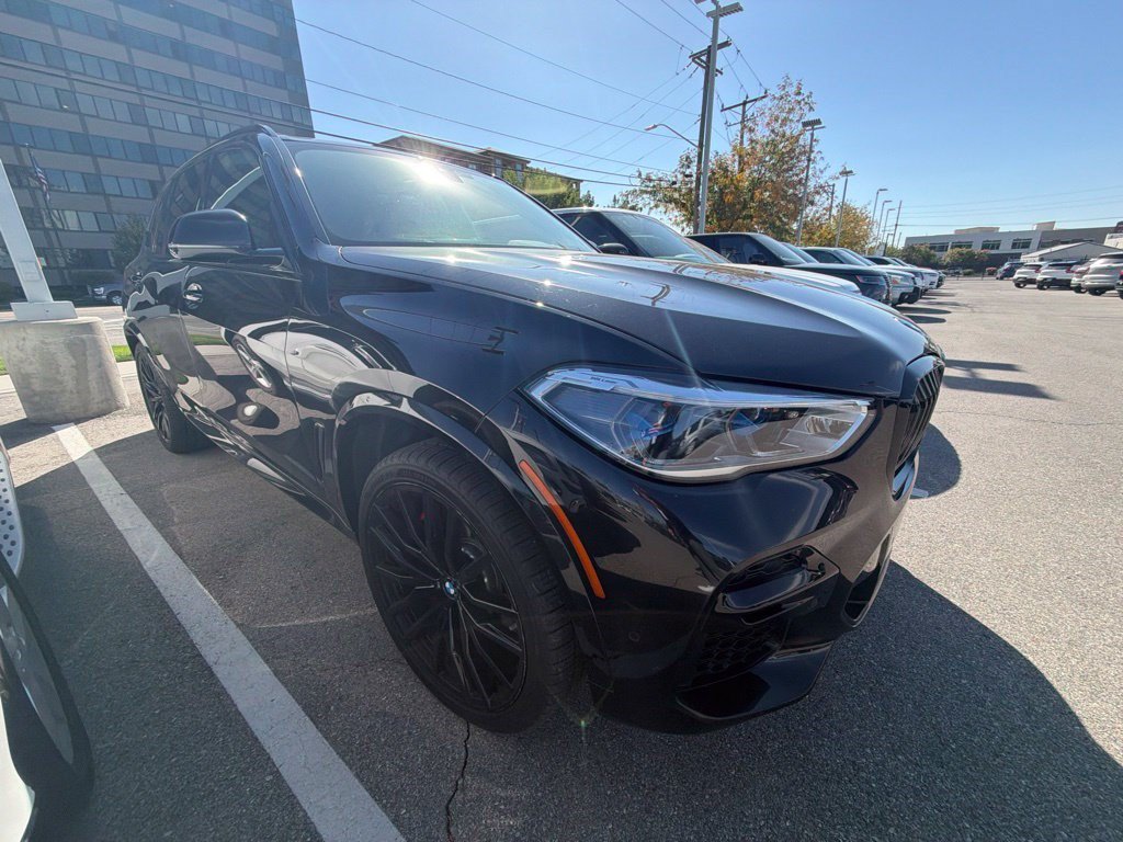 Used 2023 BMW X5 M50i w/ Executive Package AWD/4WD image 3
