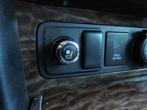 Used 2018 Nissan Armada Platinum w/ Captain Seat Package image 29