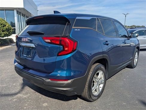 Used 2020 GMC Terrain SLE image 3