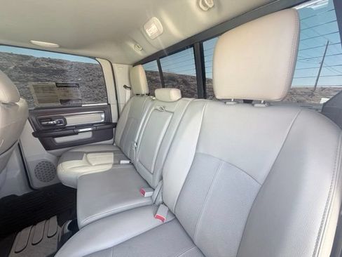 Used 2018 RAM 1500 Laramie w/ Convenience Group AWD/4WD image 27