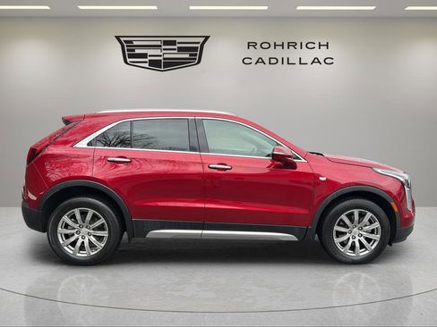 Certified 2022 Cadillac XT4 Premium Luxury w/ Cold Weather Package image 4