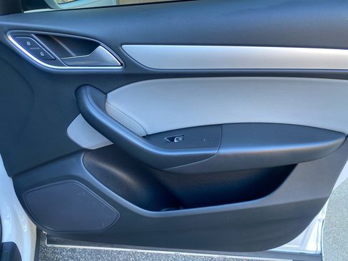 Used 2017 Audi Q3 2.0T Premium image 24