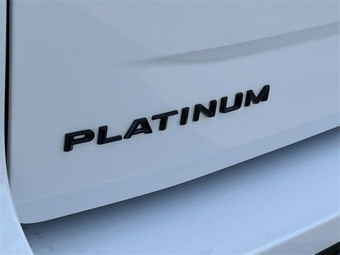 Used 2025 Ford Expedition Platinum w/ Stealth Performance Package image 11