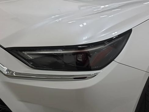 Certified 2024 Toyota Grand Highlander AWD image 25