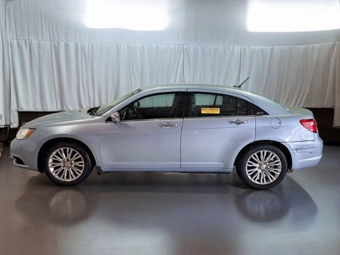 Used 2013 Chrysler 200 Limited image 12