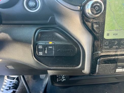 Used 2023 RAM 2500 Tradesman AWD/4WD image 18