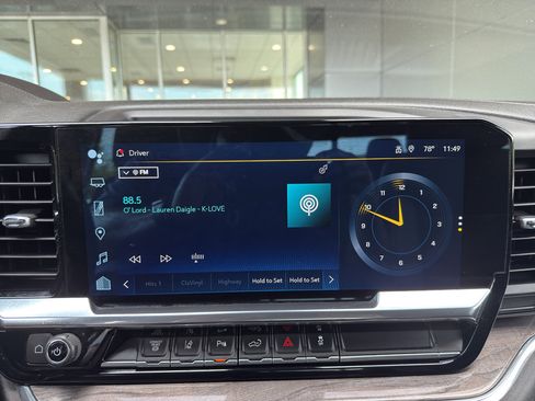 Used 2024 Chevrolet Silverado 3500 LTZ w/ LTZ Premium Package image 33