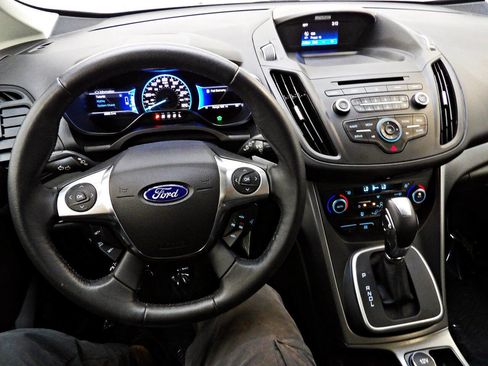 Used 2017 Ford C-MAX SE FWD image 17