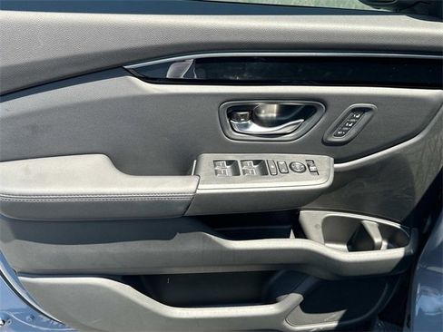 New 2025 Honda Pilot Touring image 18