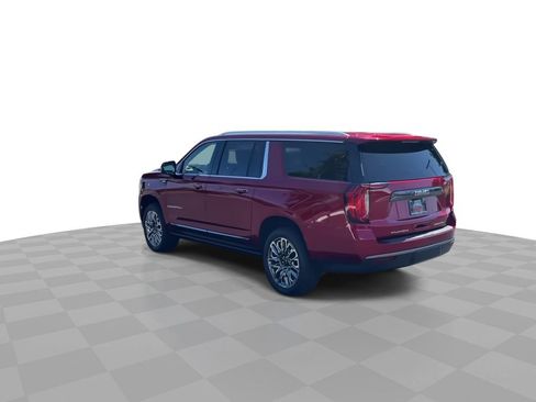 Used 2023 GMC Yukon XL Denali Ultimate AWD/4WD image 6