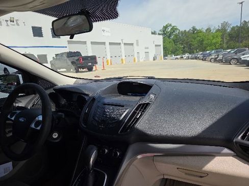 Used 2013 Ford Escape SE FWD image 11