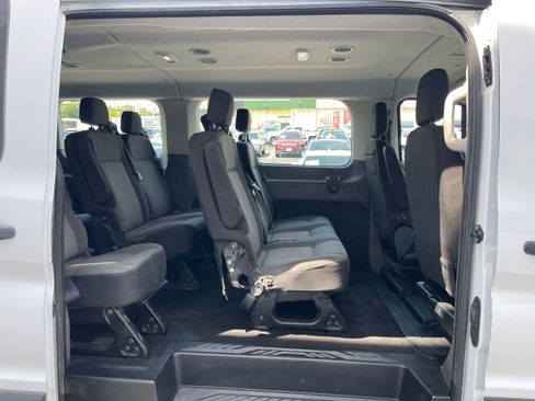 Used 2022 Ford Transit 350 XLT RWD image 27