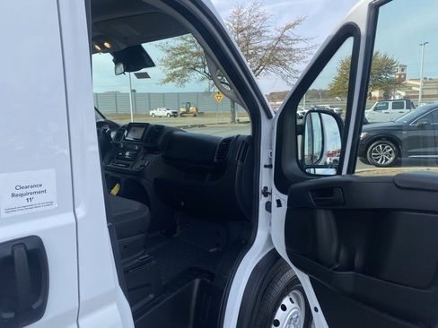 Used 2023 RAM ProMaster 2500 image 28