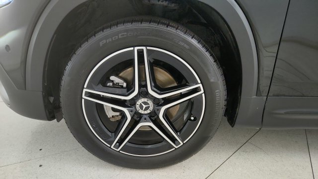 Used 2023 Mercedes-Benz GLB 250 w/ AMG Line image 85