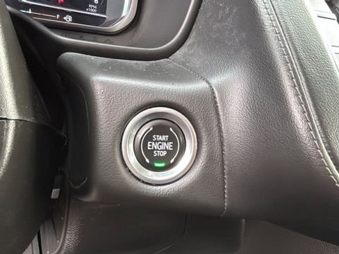 Used 2022 GMC Yukon SLE w/ Gmc Pro Safety Plus Package image 28